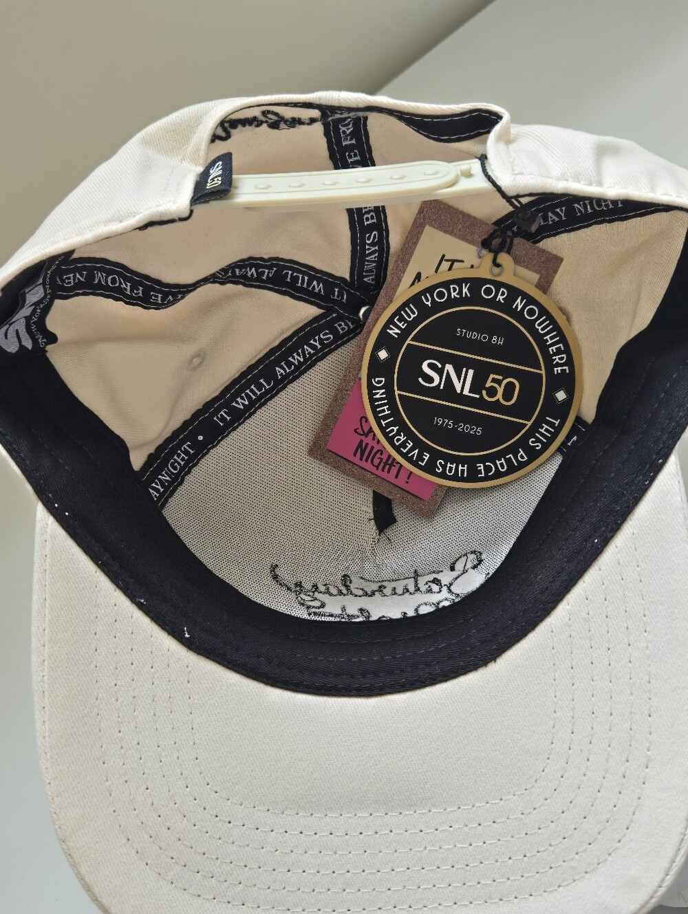 New York or Nowhere x Saturday Night Live Snapback Hat Cream NYON SNL NWT Unisex - Picture 8 of 8